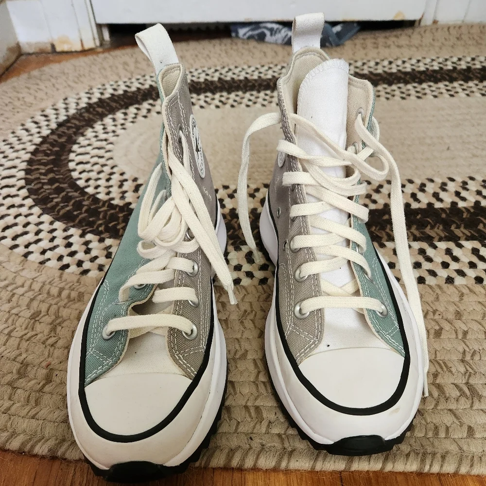Converse Two Color Run Star High-Top Sneakers in Gray and Mint